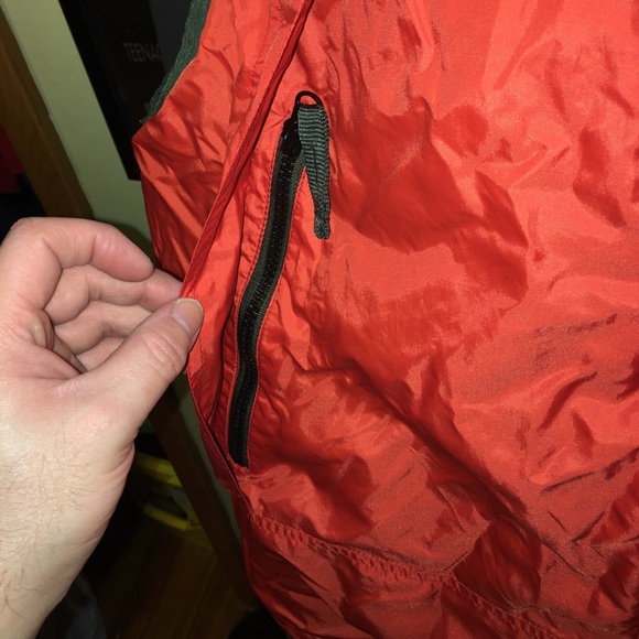 Men’s Large GAP Wind Breaker Vest - Picture 5 of 5